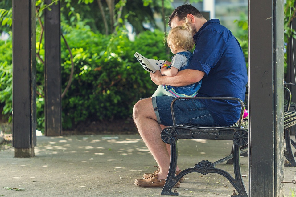 Leggere ai bambini molto piccoli (da 0 a 12 mesi), Logopedia